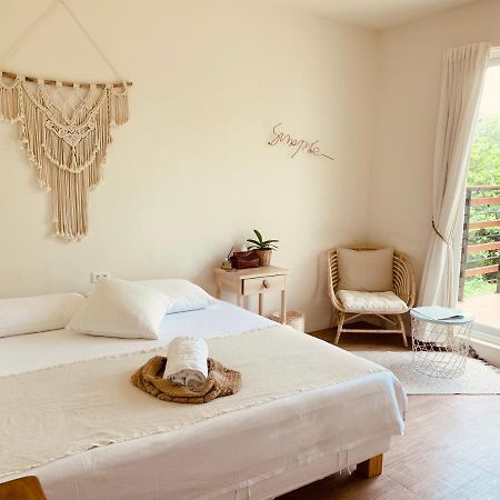 W24墾丁民宿墾丁大街一館bnb Екстериор снимка