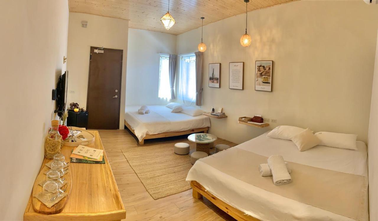 W24墾丁民宿墾丁大街一館bnb Екстериор снимка
