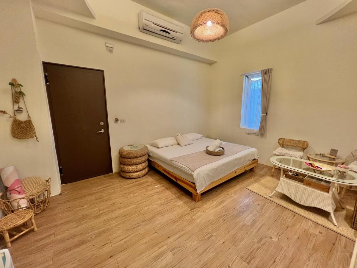 W24墾丁民宿墾丁大街一館bnb Екстериор снимка