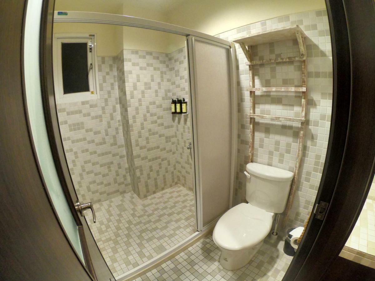 W24墾丁民宿墾丁大街一館bnb Екстериор снимка